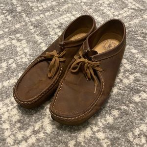 Clarks mens wallabies brown